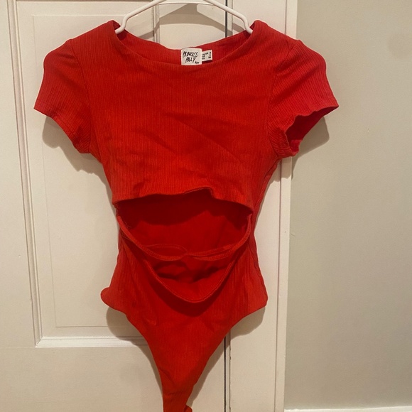 Red body suit - Picture 4 of 9
